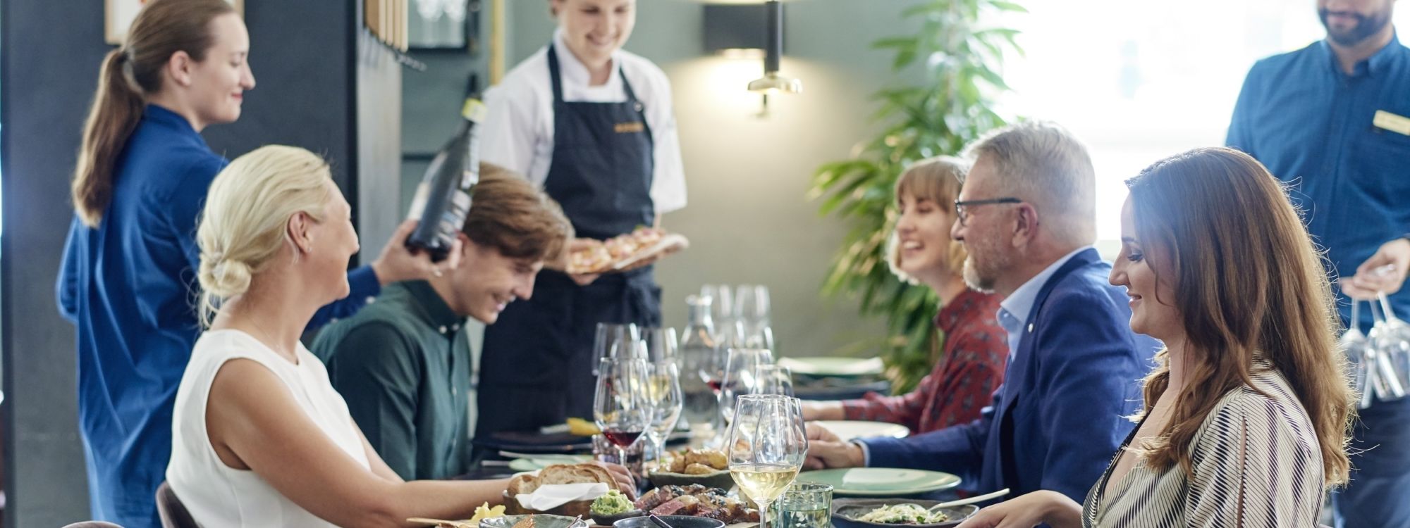 Isänpaivän Suosituimmat Lahjakortit löydät Hotel St. Georgen lahjakorttikaupasta.