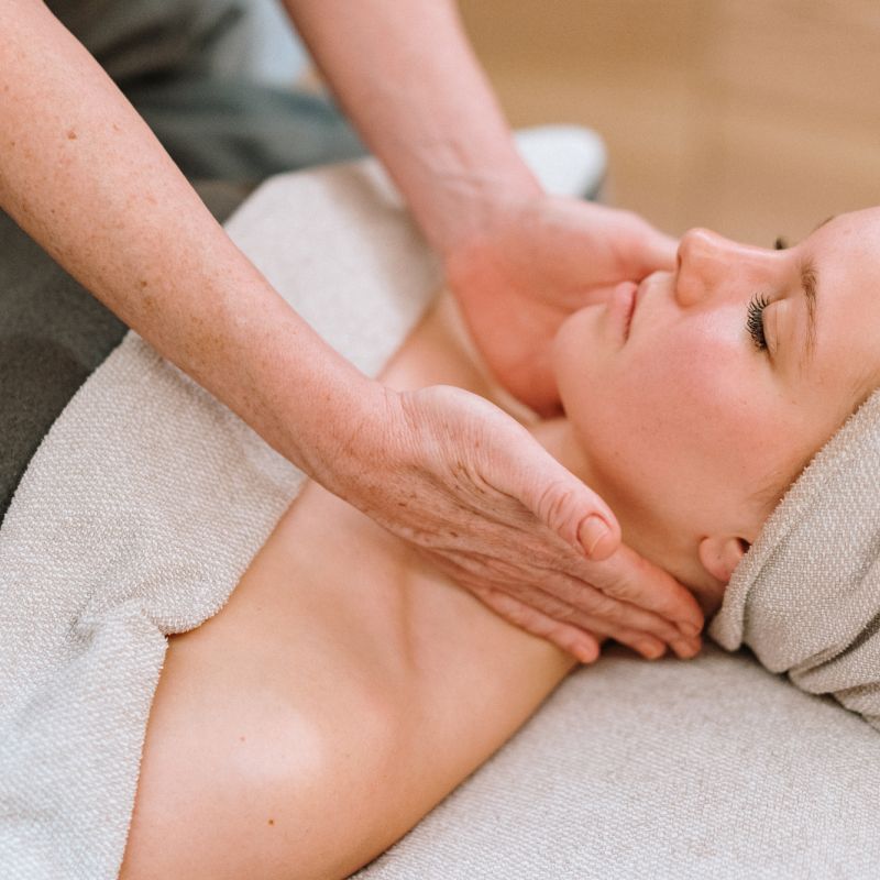 What is lymphatic therapy and why you should try it